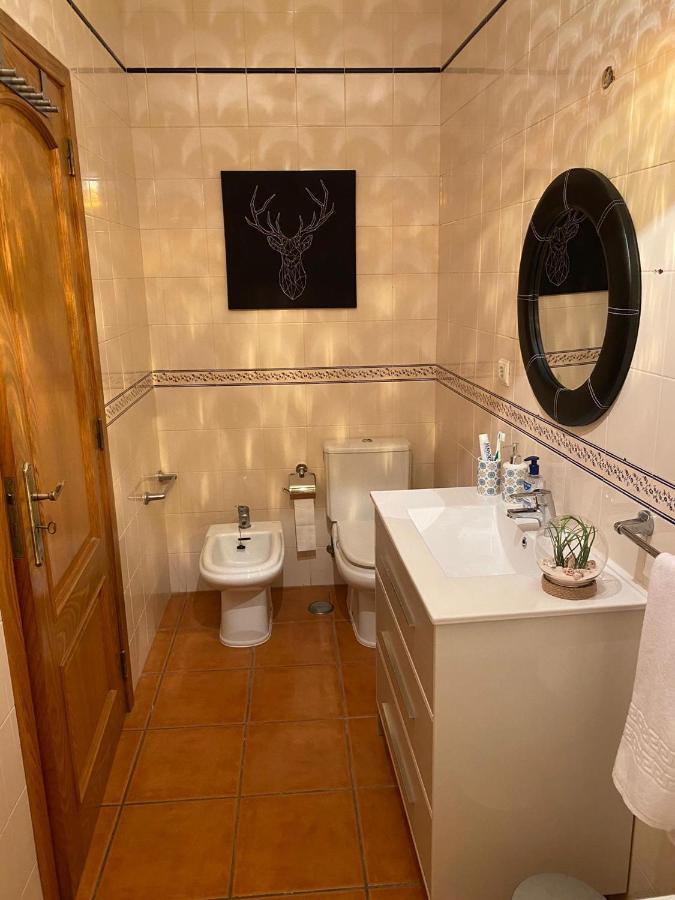Country Town Apartment Almeirim Buitenkant foto
