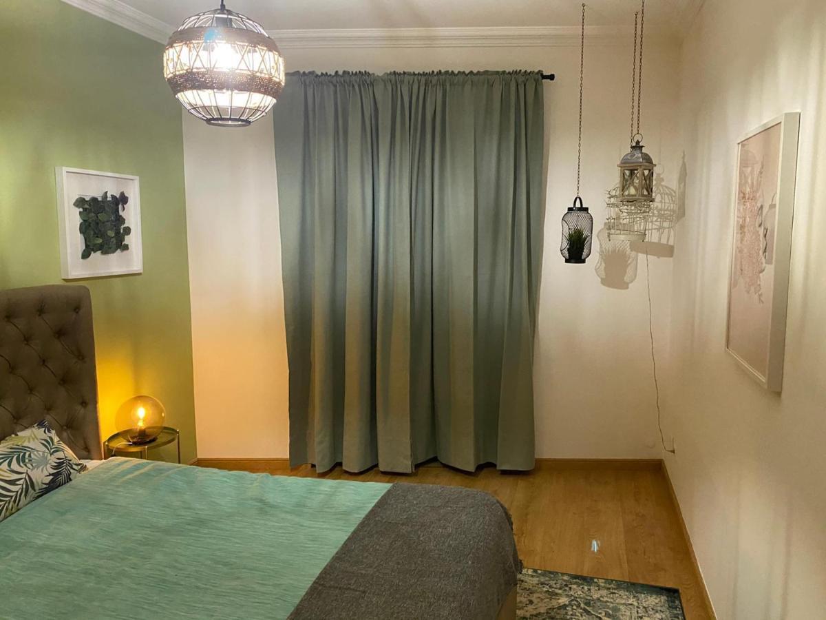 Country Town Apartment Almeirim Buitenkant foto