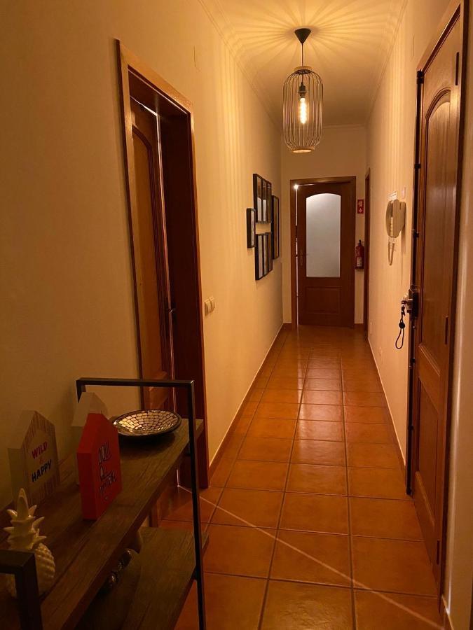 Country Town Apartment Almeirim Buitenkant foto
