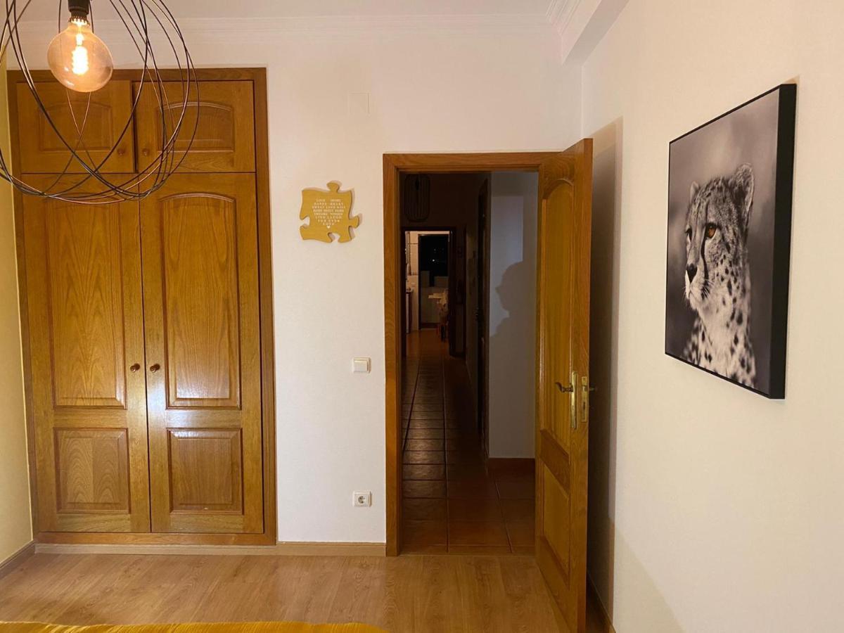 Country Town Apartment Almeirim Buitenkant foto